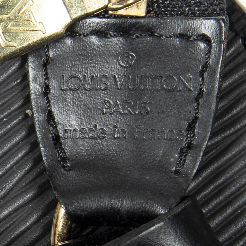 Louis Vuitton Accessory Pouch 24 - Picture 8 of 9